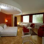 Kaiservilla Ξενοδοχείο