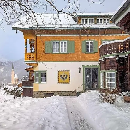Kaiservilla Szálloda