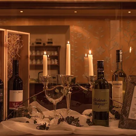 Kaiservilla Hotell 3*